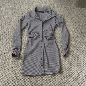 Zara Houndstooth Button Up Dress